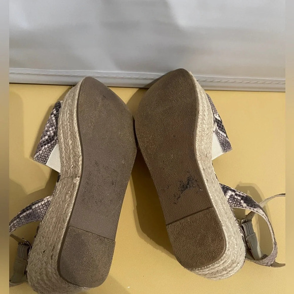 Steve Madden Weaver Wedge Sandals - Picture 6 of 6